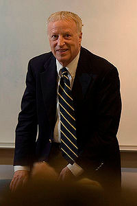 американский экономист Джордж Акерлоф